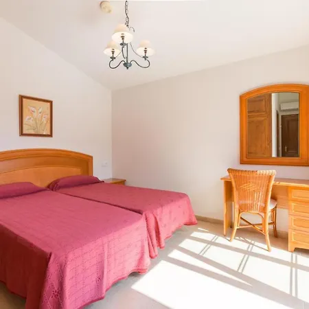 Villa Cala Galdana 7 *