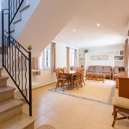 Villa Cala Galdana 7 *